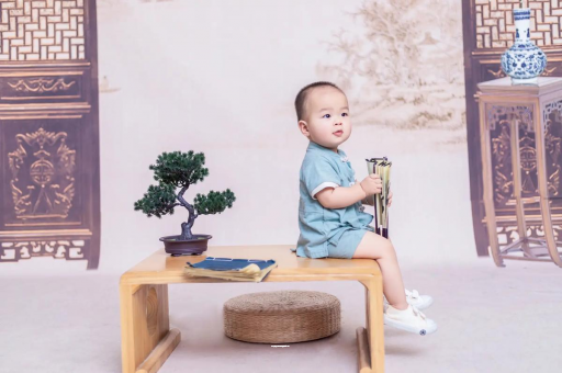 临夏孕妇肚子上的黑线